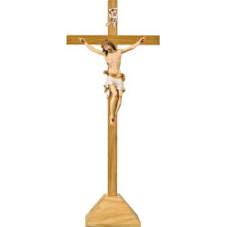 Corpus Pisa auf Standkreuz