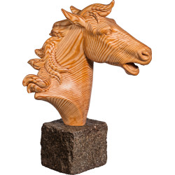 Horse Head on Stone Base | Bergland