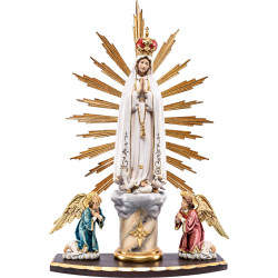 Our Lady of Fatima with wooden crown - Home altar
