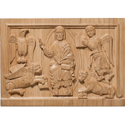 Relieve románico con Jesús y Evangelistas