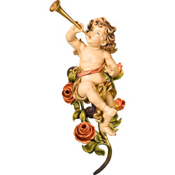Ángel Bergland con trompeta con rosas
