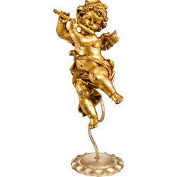 Anjo Bergland com flauta em pedestal