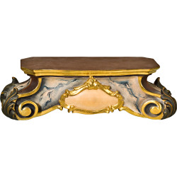 Pedestal wide