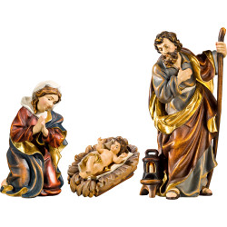 Nacimiento con Niño Jesús en cuna tallada (sin base)