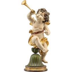 Putto Bergland con tromba su piedistallo