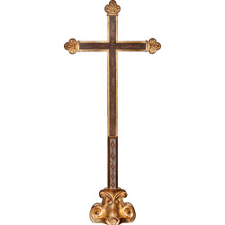 Cruz barroca em pedestal