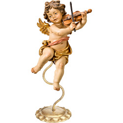 Anjo Bergland com violino em pedestal