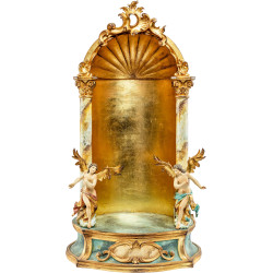 Niche with angels