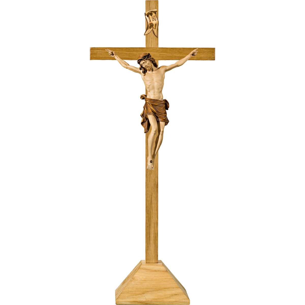 Corpus Pisa on pedestal