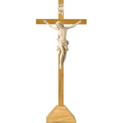 Corpus Pisa on pedestal
