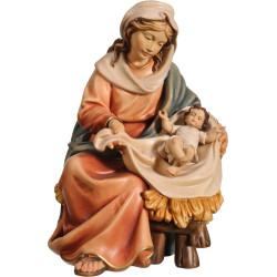 Maria Sentada com Menino Jesus vestido